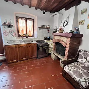https://la-casina-rosa-di-umberto-e-barbara.it-tuscanyhotel.com