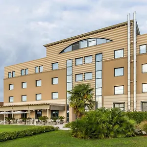 Omnia Hotel