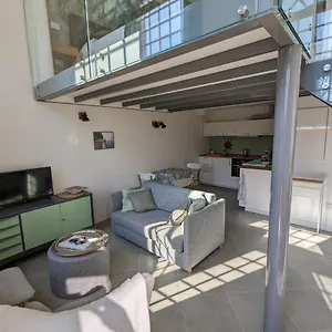 Apartment Mini Loft Lido With Own Sunny & Private Garden, Lido di Venezia