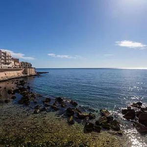 https://ortigiammari.sicilyhotelsitaly.net